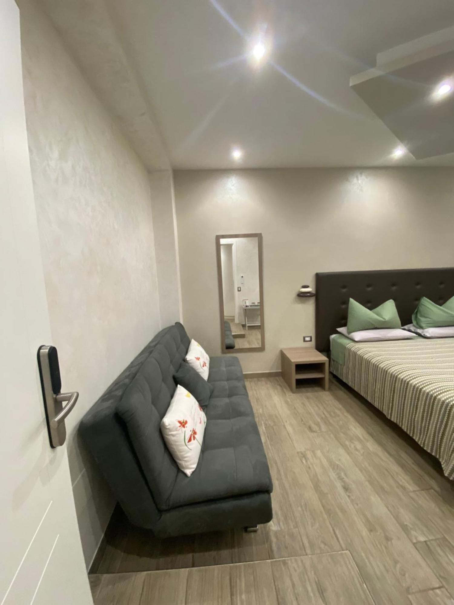 Bed and Breakfast Domus Cinecitta Rzym Zewnętrze zdjęcie
